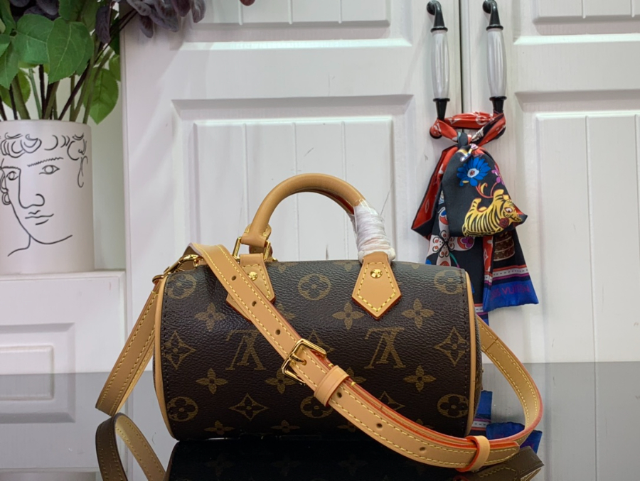 루이비통 나노 스피디 데이팅 M13226 1810.511.5cm 브라운2.jpg