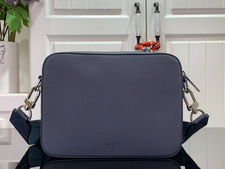 루이비통 패스트라인 Aer 메신저 M22482 23.5187cm 네이비2.jpg