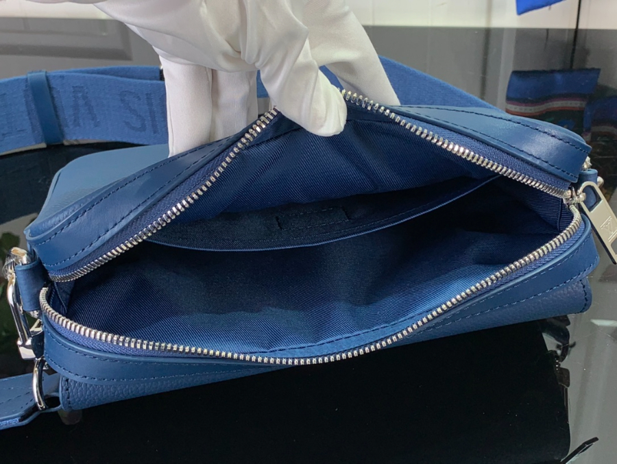 루이비통 패스트라인 Aer 메신저 M22482 23.5187cm 다크 블루5.jpg