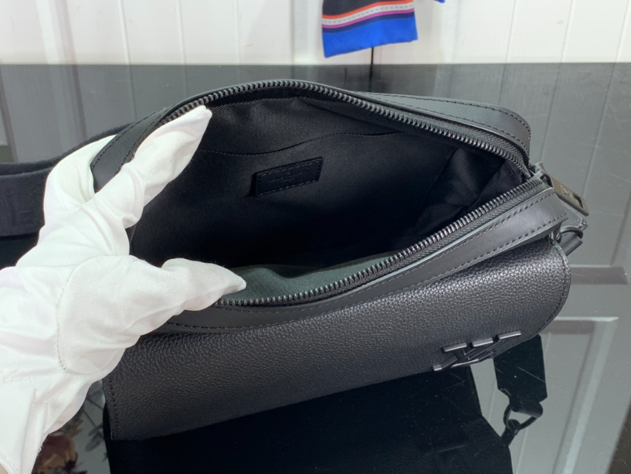 루이비통 패스트라인 Aer 메신저 M22482 23.5187cm 블랙5.jpg