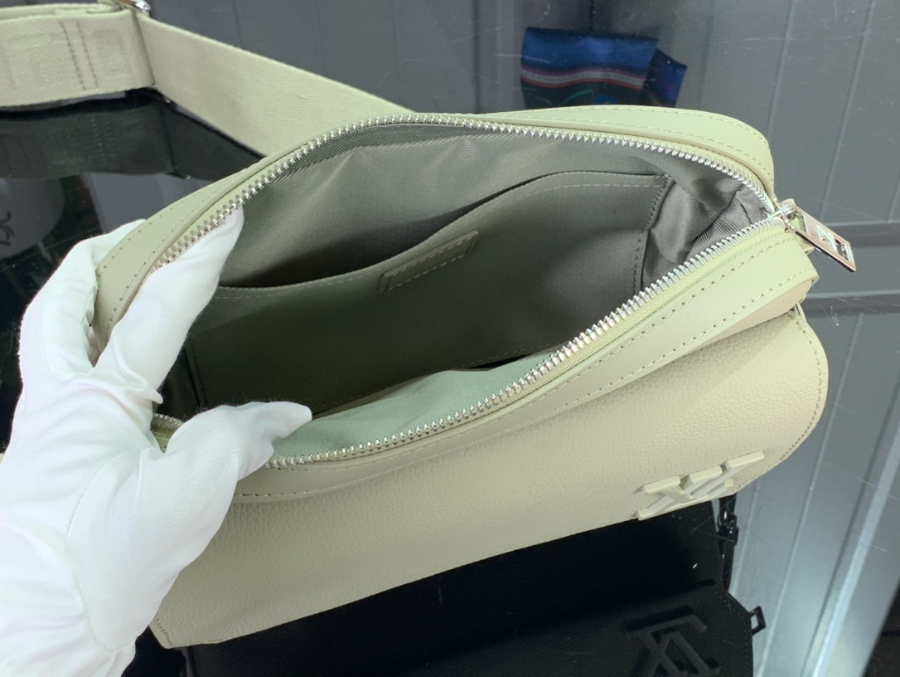 루이비통 패스트라인 Aer 메신저 M22482 23.5187cm 회녹색5.jpg