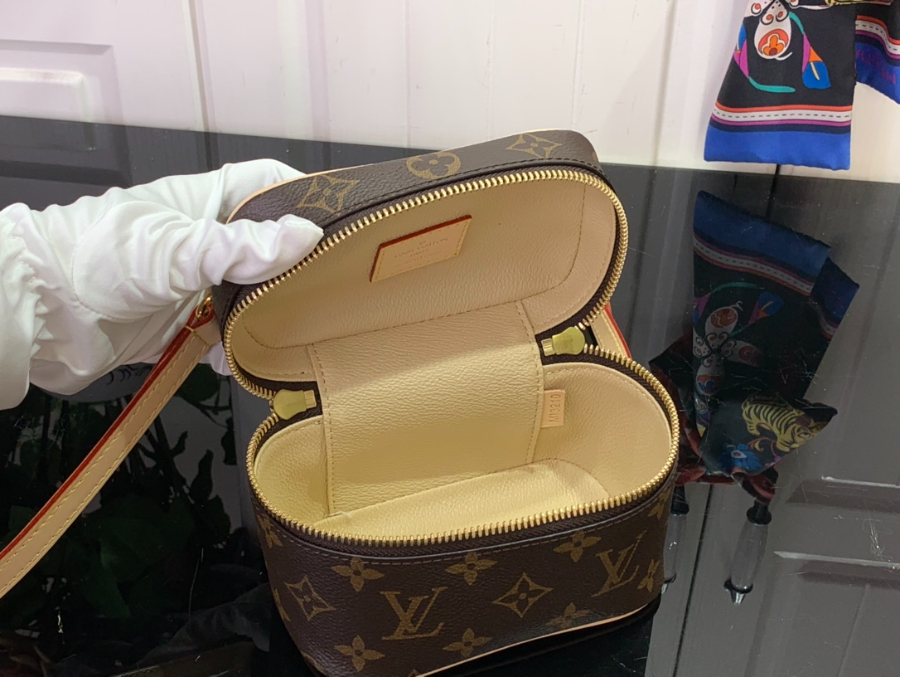 루이비통 나이스 나노 파우치 백 M44496 1611.510cm 브라운5.jpg