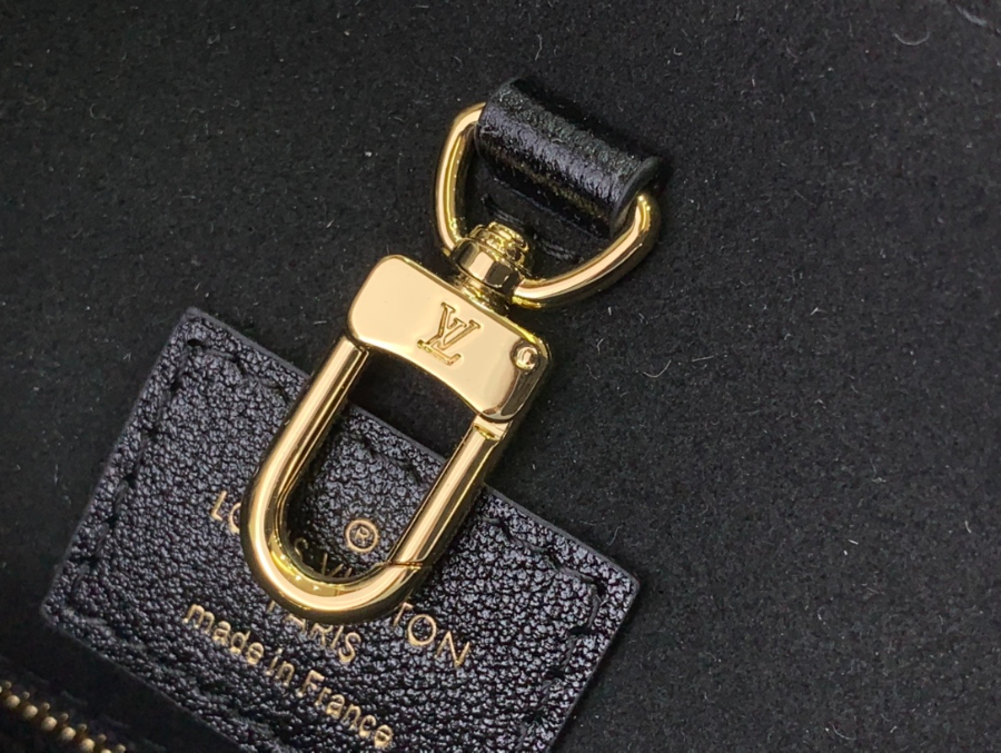 루이비통 노바 MM 블랙 모노그램 M13137 373610cm7.jpg