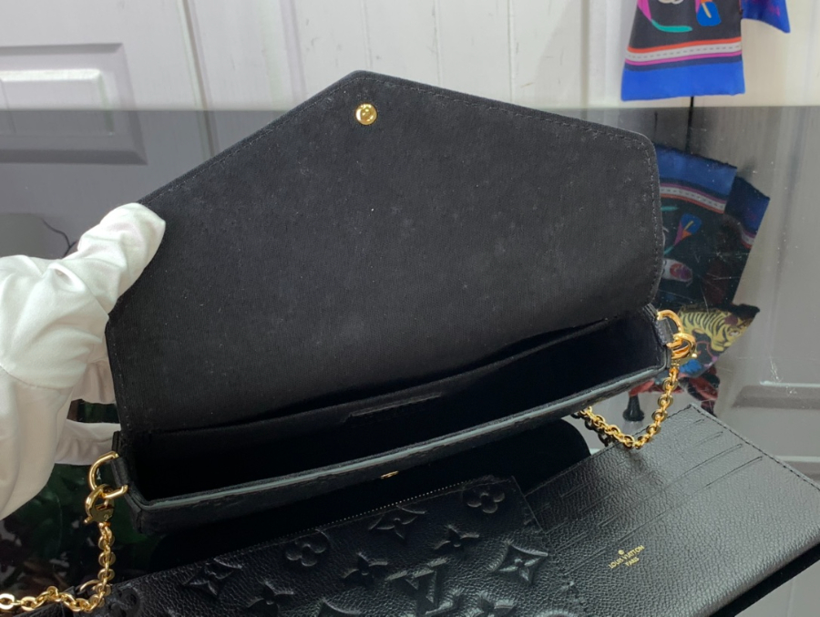 루이비통 펠리시 포쉐트 모노그램 앙프렝뜨 블랙 M64064 21123cm5.jpg