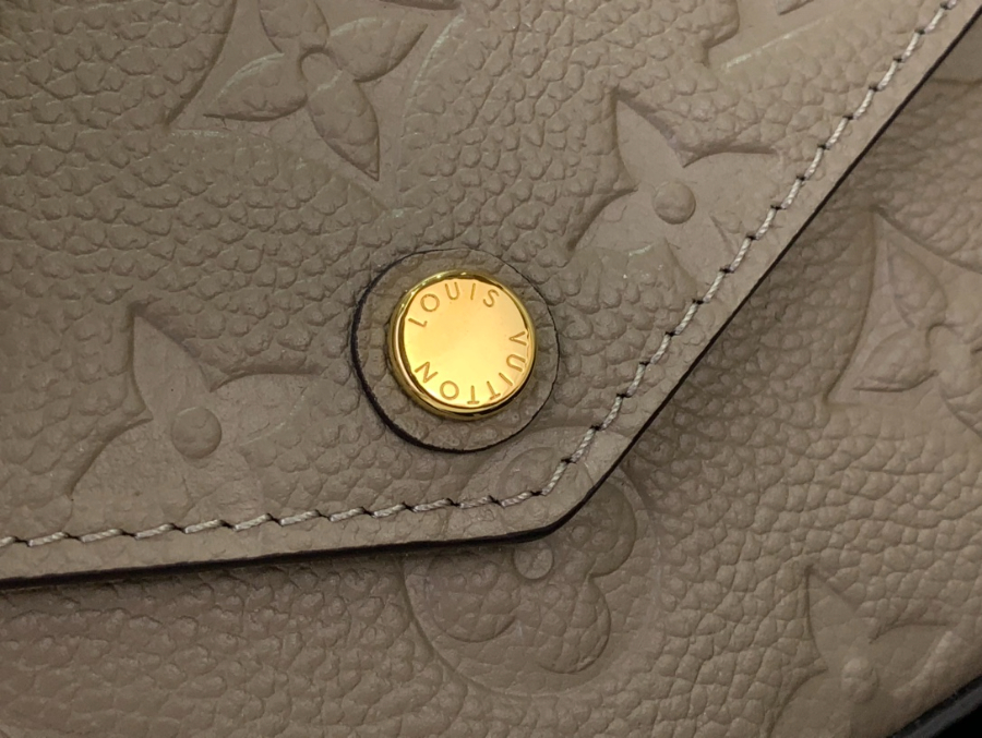 루이비통 펠리시 포쉐트 모노그램 앙프렝뜨 투르텔 베이지 M68697 21123cm7.jpg