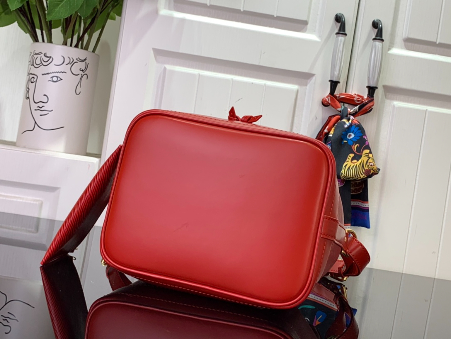 루이비통 노에 BB M24675 201520cm 레드6.jpg