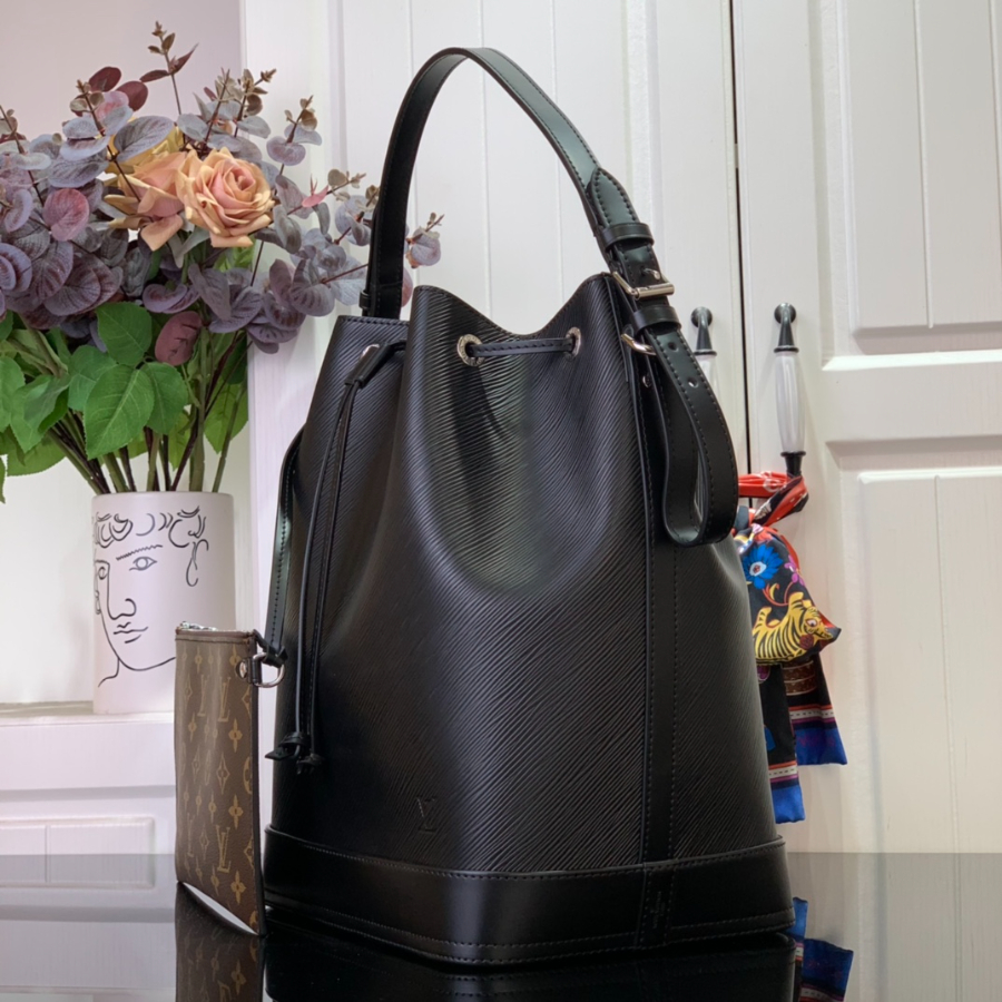 루이비통 노에 MM M24932 332027cm 블랙3.jpg