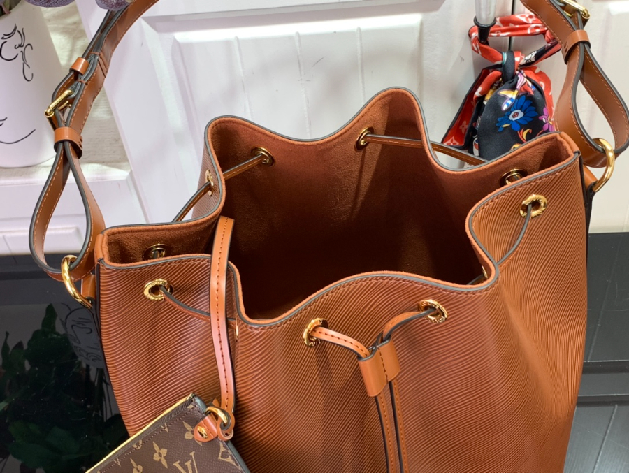 루이비통 노에 MM 버킷백 브라운 332027cm M126045.jpg