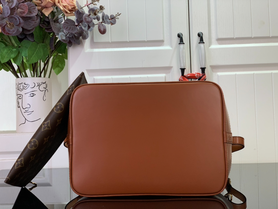 루이비통 노에 MM 버킷백 브라운 332027cm M126044.jpg