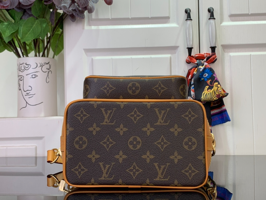 루이비통 노에 카고 백팩 M14017 241622cm 브라운4.jpg