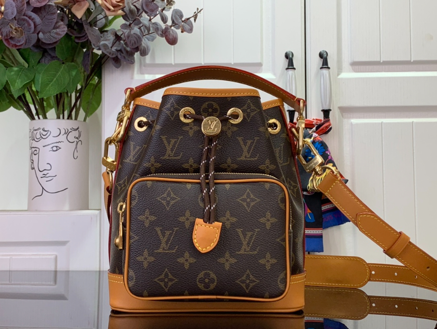 루이비통 노에 카고 백팩 M14017 241622cm 브라운1.jpg