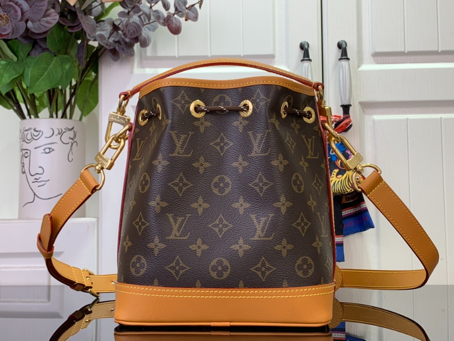 루이비통 노에 카고 백팩 M14017 241622cm 브라운2.jpg