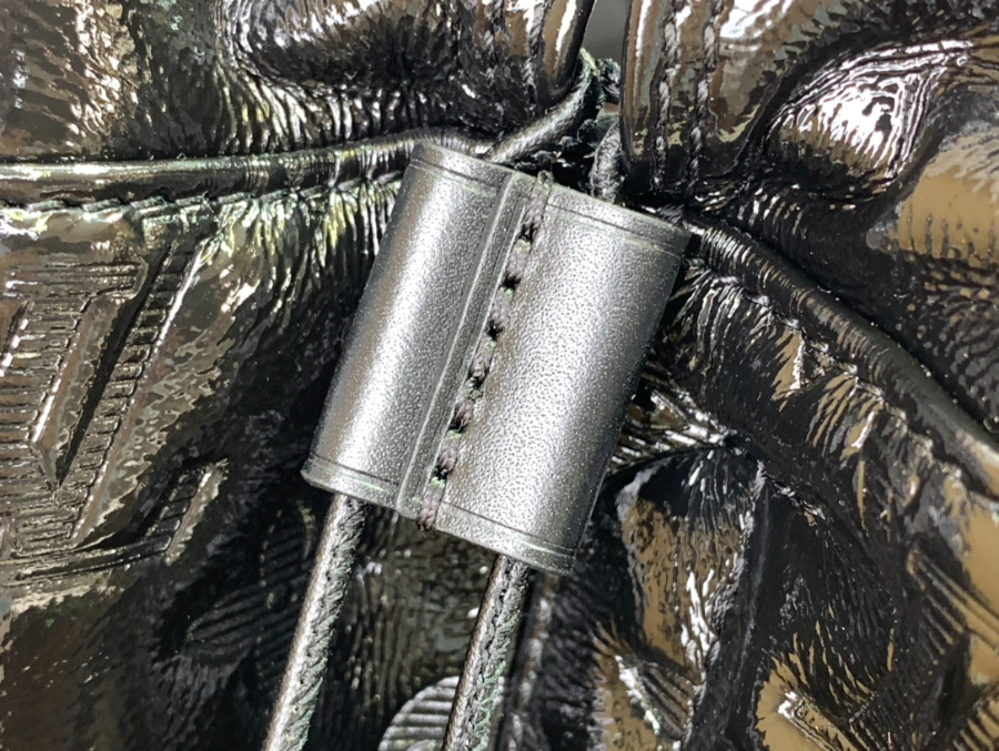 루이비통 노에 트렁크 PM 블랙 M13484 27823cm6.jpg