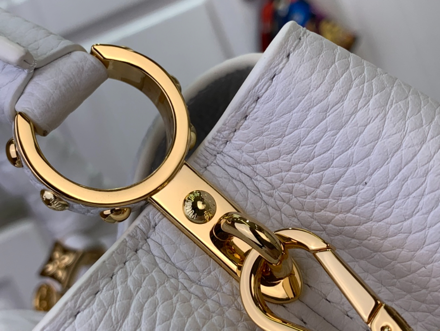 루이비통 프라워 카퓌신 미니 M21416 13.6821cm 화이트7.jpg