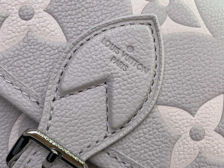 루이비통 다이앤 숄더백 라이트 퍼플 15924cm M142147.jpg