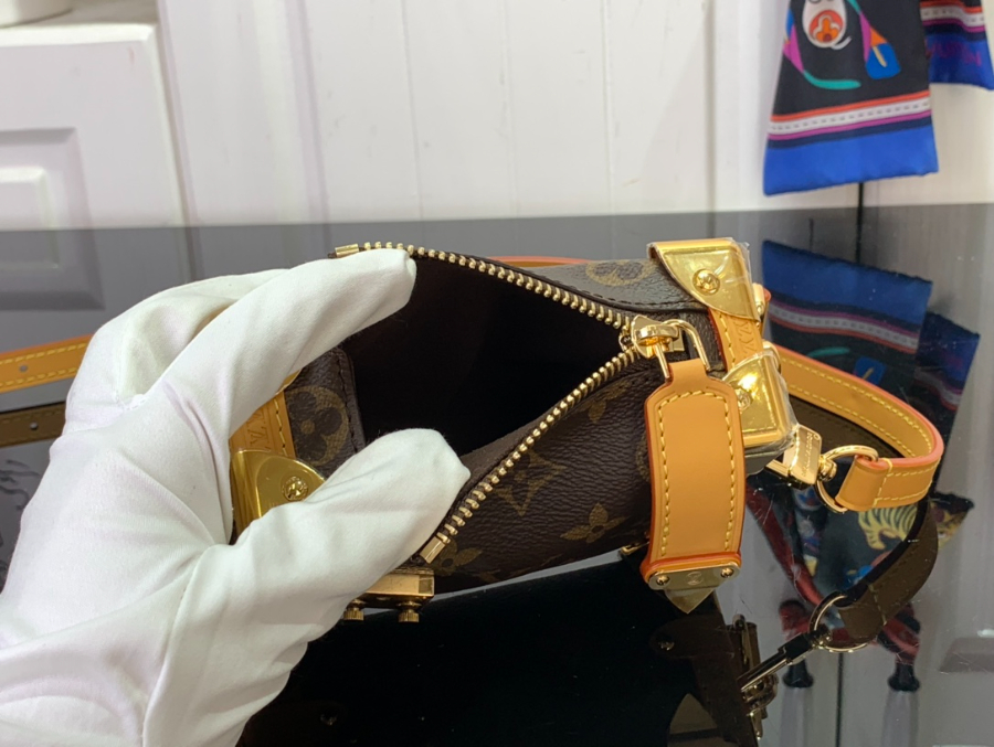 루이비통 피코 사이드 트렁크 숄더백 M83018 14106.5cm5.jpg