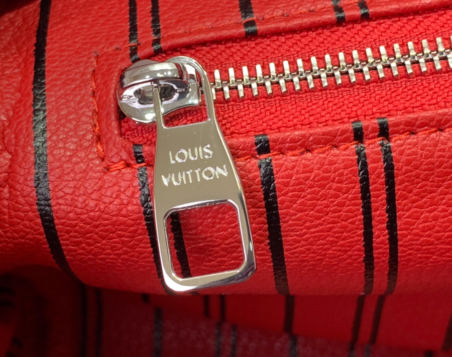 루이비통 돕 키트 엠보 모노그램 M13023 1516.528cm 레드8.jpg