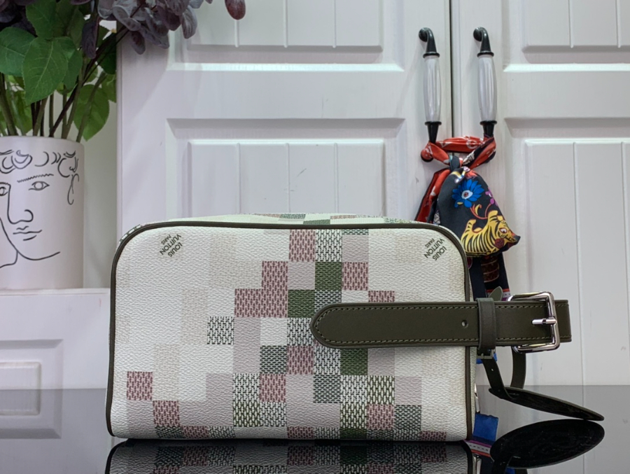 루이비통 락커 돕 키트 131223cm N00151 화이트3.jpg