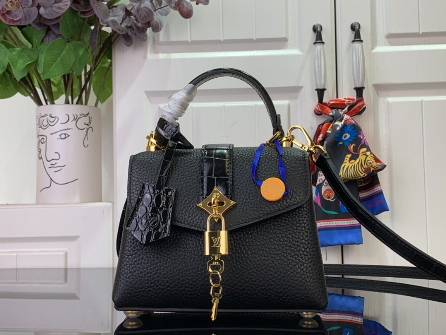 루이비통 로즈 데 벙 N84713 N84714 블랙 19159cm 미니1.jpg