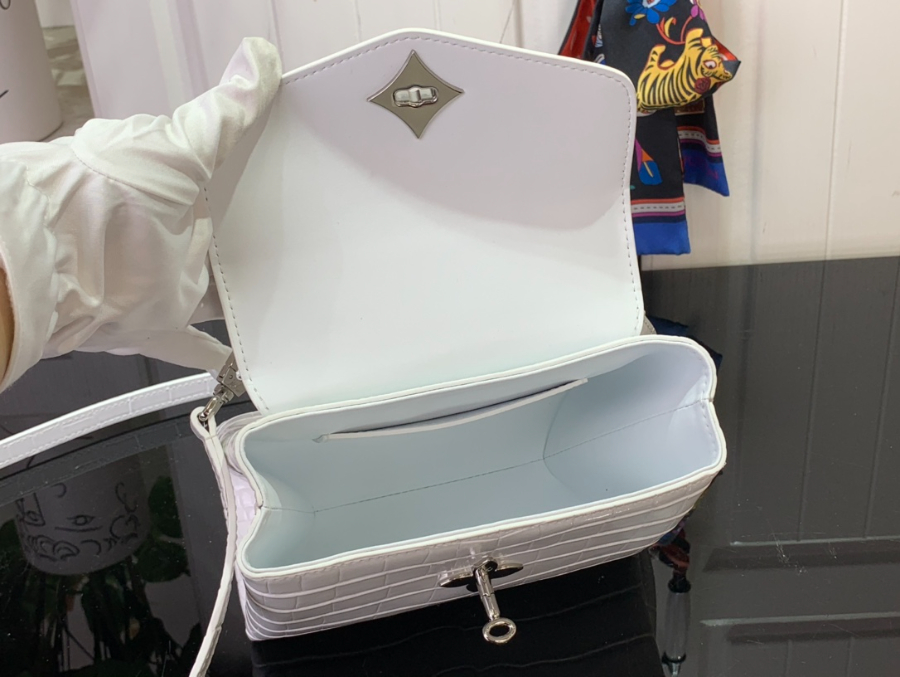 루이비통 로즈 데 벙 미니 막어무늬 N84713 N84714 올흰 19159cm5.jpg