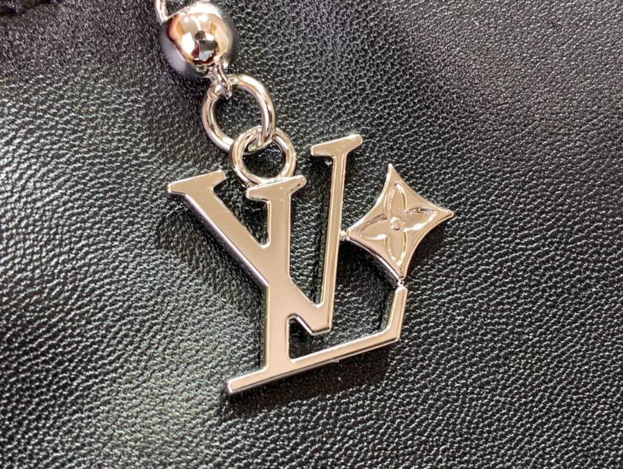 루이비통 배가본드 호보 블랙 483612cm M13986 M140186.jpg