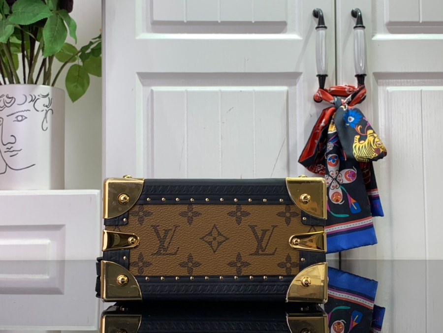 루이비통 Mini Square Trunk 박스 백 M11210 17178cm4.jpg