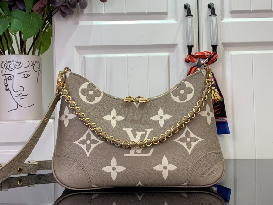 루이비통 불로뉴 스톤 M13224 169.529cm 1.jpg