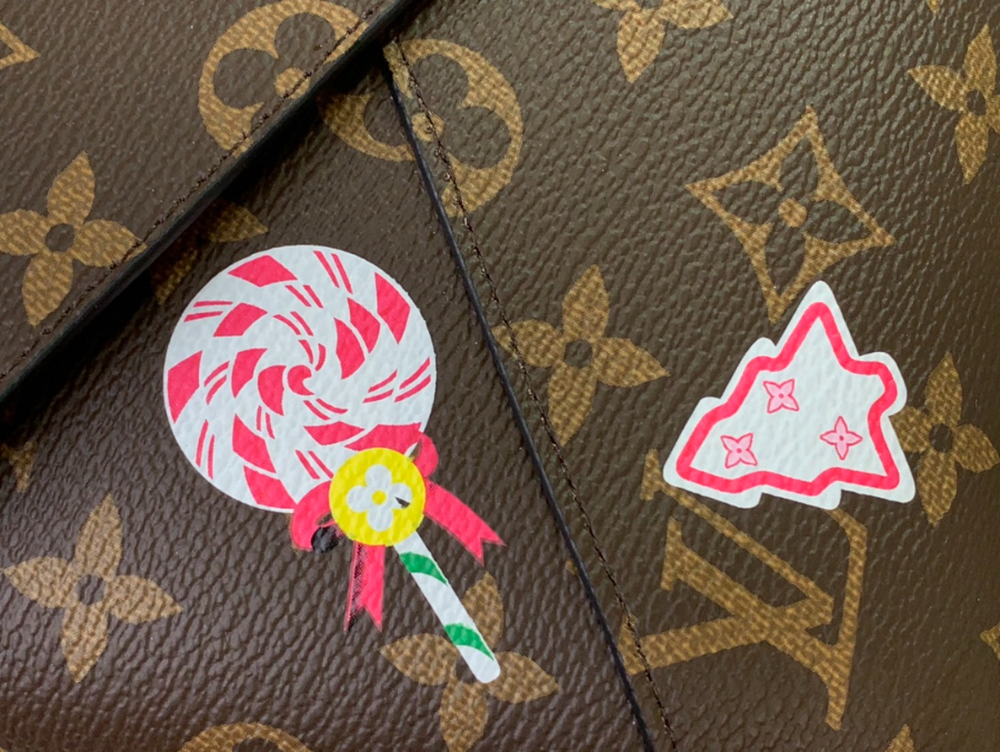 루이비통 비비엔 LV Xmas 키리가미 포쉐트 모노그램 캔디 레드 M12203 11.50.515.5cm7.jpg