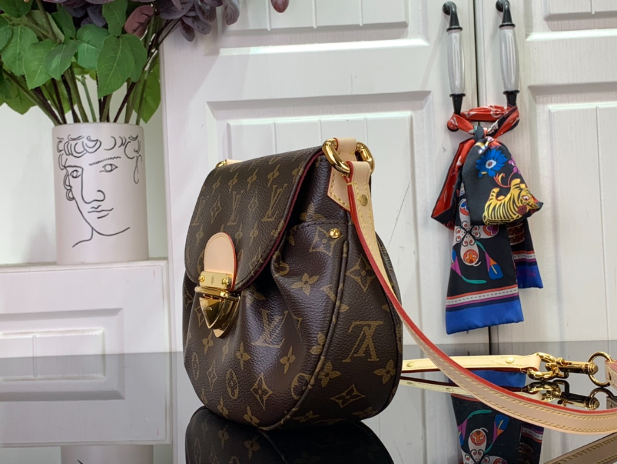 루이비통 선셋 M13617 27183cm 브라운4.jpg