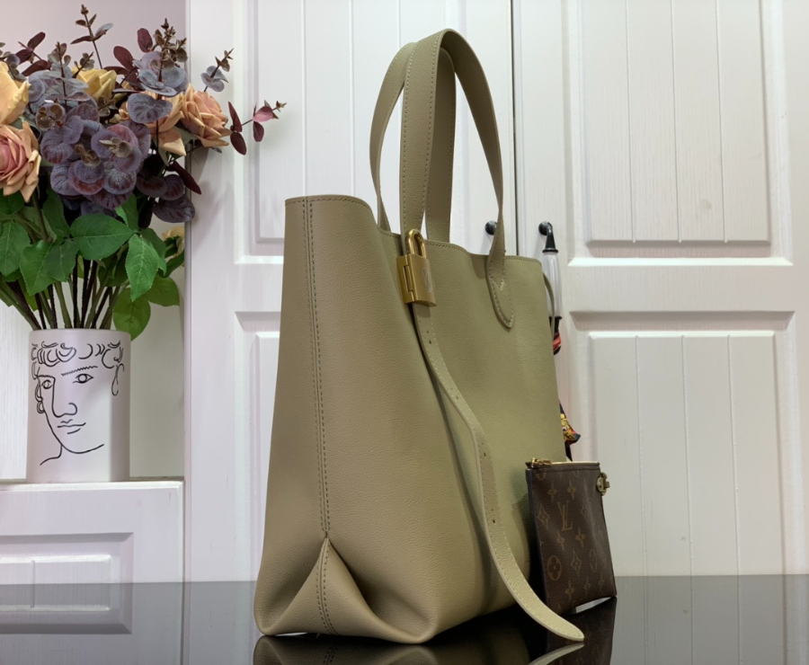 루이비통 로우 키 카바스 M25343 473014cm 블랙3 (1).jpg