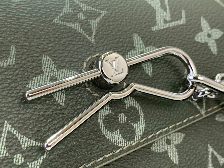 루이비통 스티머 웨어러블 월릿 116.518cm M11543 라이트 올리브6.jpg