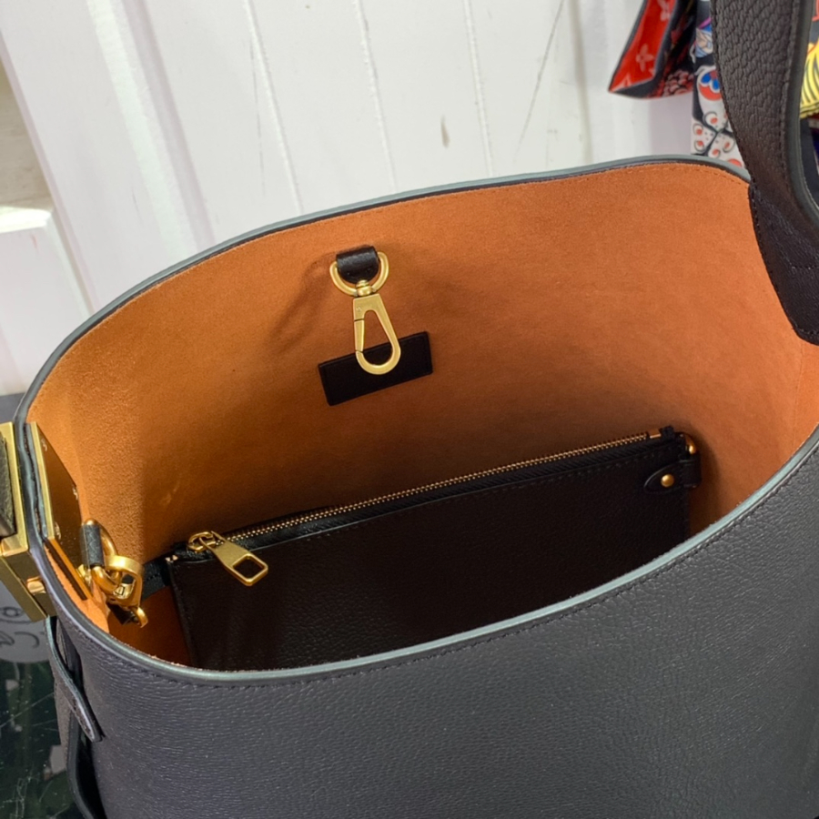 루이비통 로우 키 호보 PM 스몰 M25352 242816cm 블랙5.jpg