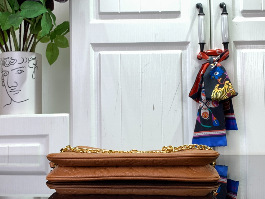 루이비통 리브 포쉐트 M83008 브라운 9.65.32.6cm4.jpg