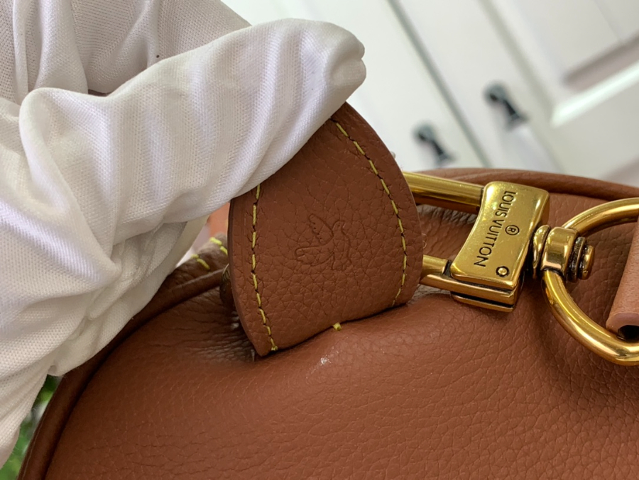 루이비통 스피디 P9 반둘리에 M12672 402623cm 브라운7.jpg