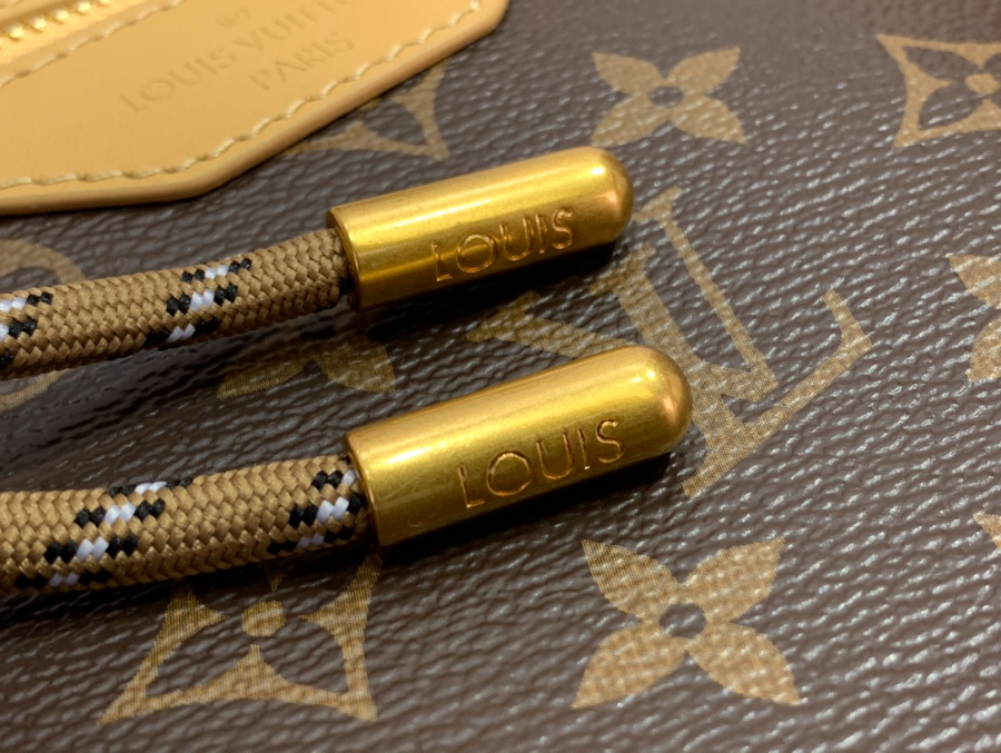 루이비통 아웃도어 백팩 베이지 M12624 441931cm7.jpg