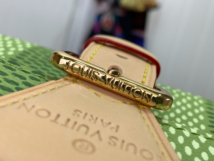 루이비통 몽수리 메신저 N40665 20177cm 그린8.jpg