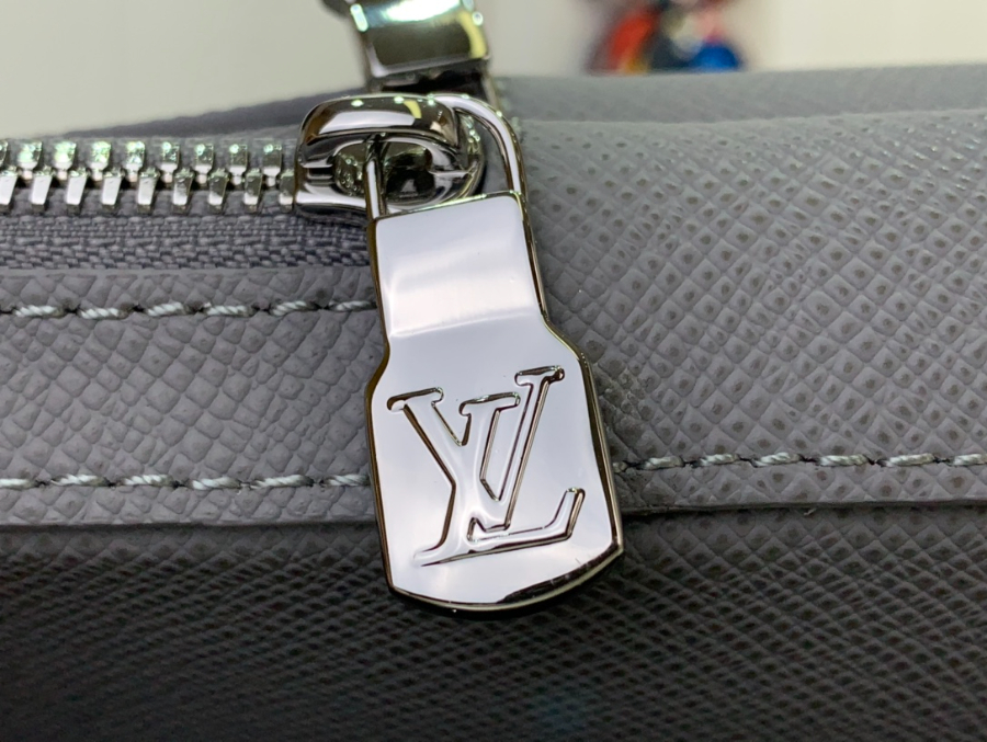 루이비통 에비뉴 슬링백 그레이 M30951 31720cm 갈색7.jpg