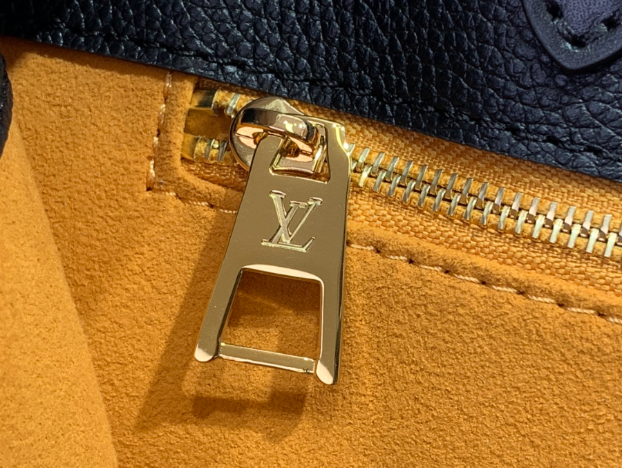 루이비통 온더고 MM 모노그램 앙프렝뜨 블랙 M45595 271435cm8.jpg