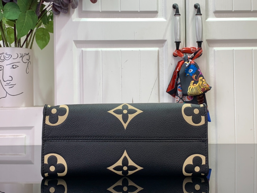 루이비통 온더고 PM 모노그램 앙프렝뜨 블랙 M45659 1911.525cm 스몰4.jpg