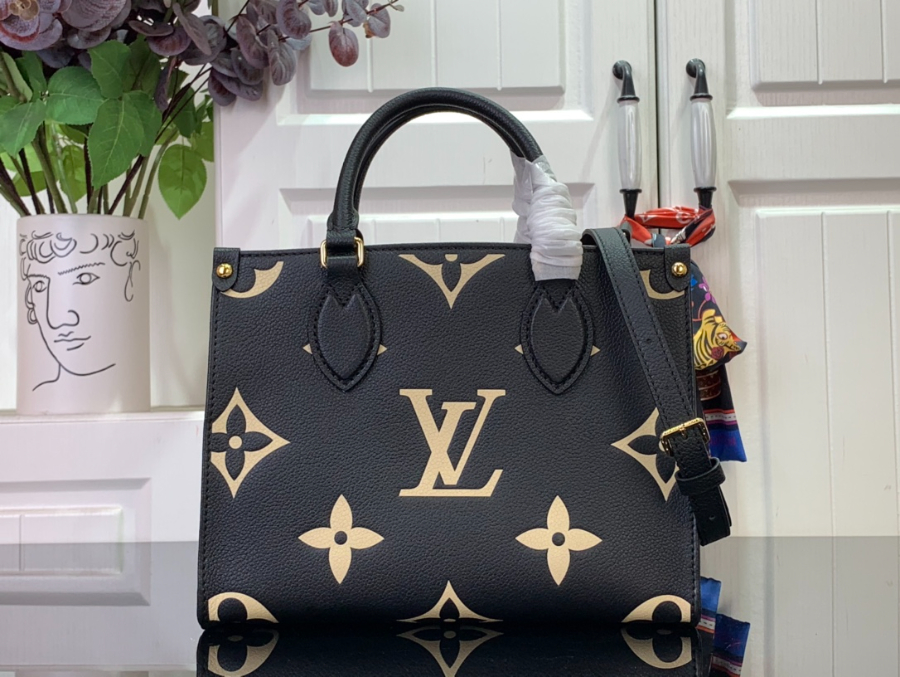 루이비통 온더고 PM 모노그램 앙프렝뜨 블랙 M45659 1911.525cm 스몰2.jpg