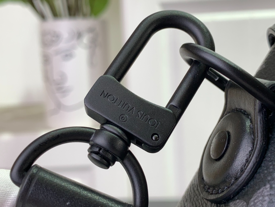 루이비통 소울 트렁크 블랙 M11743 19157cm8.jpg