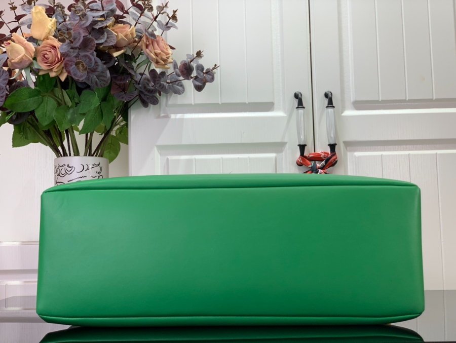 루이비통 쇼퍼 백 MM M24457 403216cm 그린4.jpg