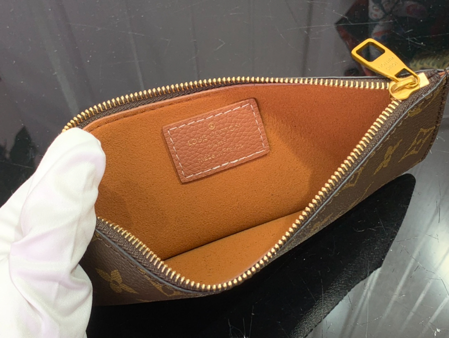 루이비통 월렛 온 로우 키 M12147 133.522cm 브라운6.jpg
