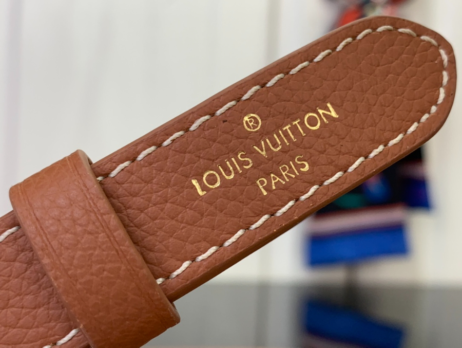 루이비통 월렛 온 로우 키 M12147 133.522cm 브라운9.jpg