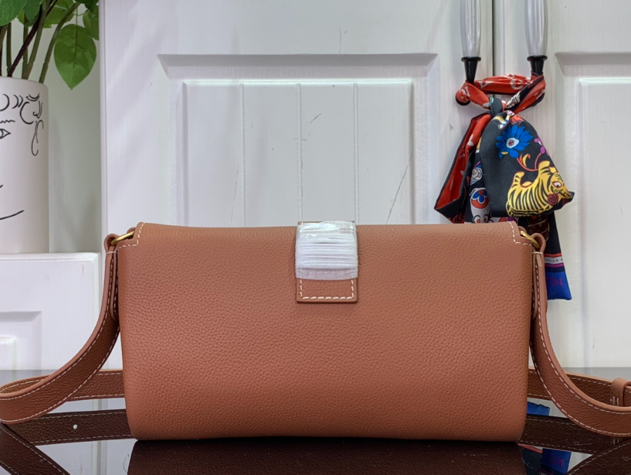 루이비통 월렛 온 로우 키 M12147 133.522cm 브라운2.jpg