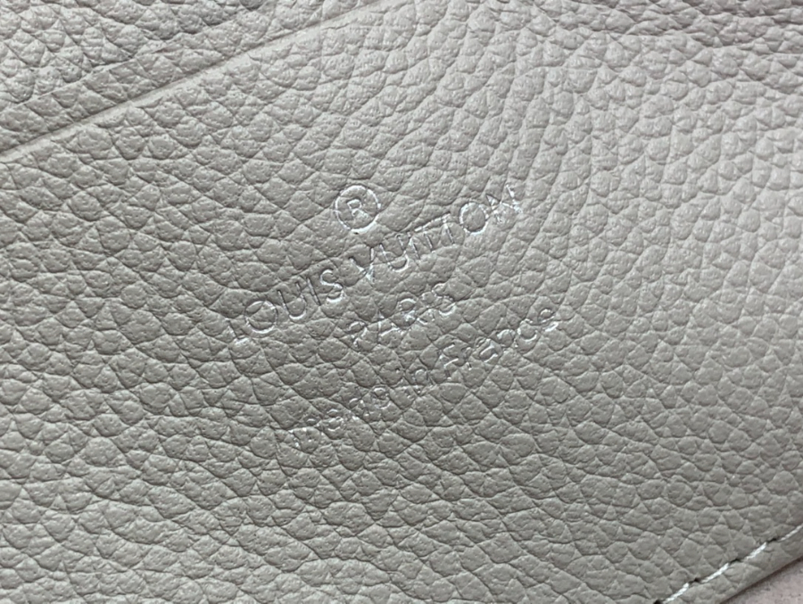 루이비통 월릿 온 체인 아이비 M14225 124.323.5cm 애쉬 퍼플9.jpg