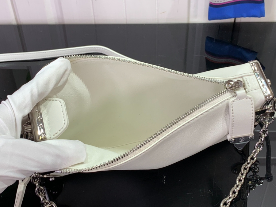 루이비통 슬림 트렁크 화이트 23124cm M254455.jpg