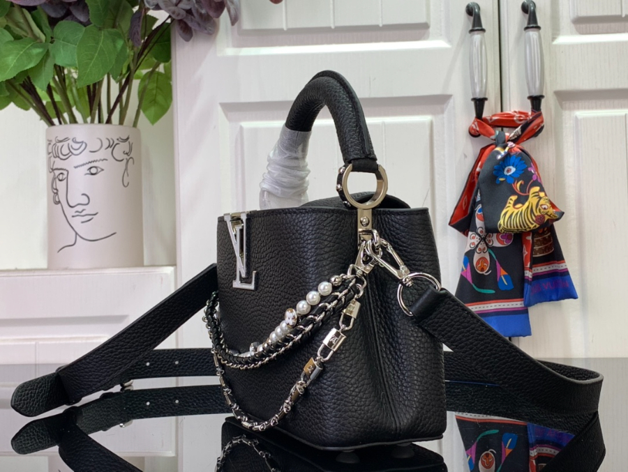 루이비통 진주 카퓌신 블랙 2113.68cm M119083.jpg