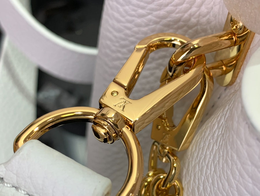 루이비통 카퓌신 미니 2113.68cm M12279 화이트7.jpg