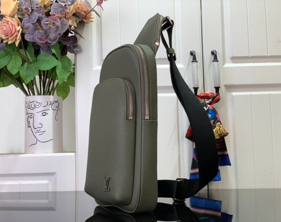 루이비통 에비뉴 슬링백 M30973 20317cm3.jpg